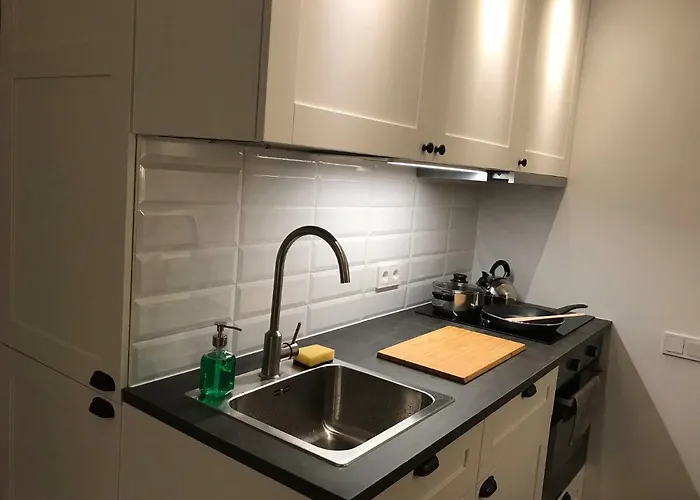 Five Star Downtown *