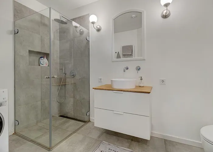 Five Star Downtown Apartament *